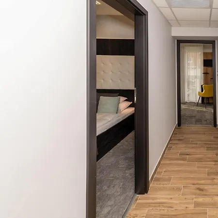 Hotel Arany *
